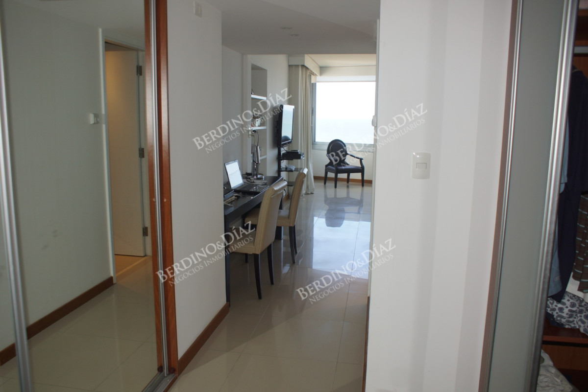 Apartamento ID.2911 -  APARTAMENTO EN TORRE DE CATEGORIA PRIMERA LINEA BRAVA