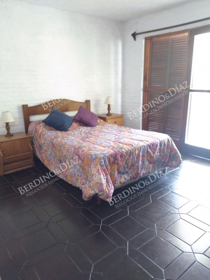 Casa ID.2558 - VENTA HERMOSA CASA EN BARRIO PINARES 