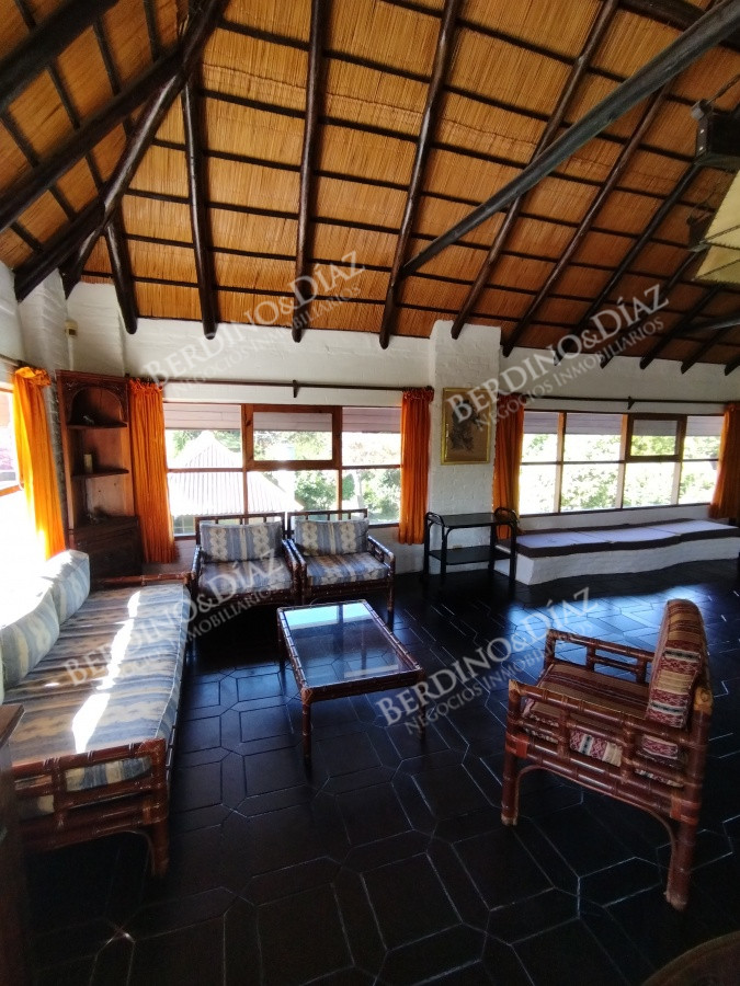 Casa ID.2558 - VENTA HERMOSA CASA EN BARRIO PINARES 
