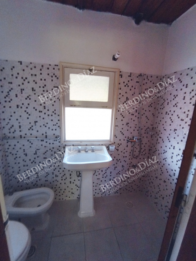 Casa ID.2558 - VENTA HERMOSA CASA EN BARRIO PINARES 
