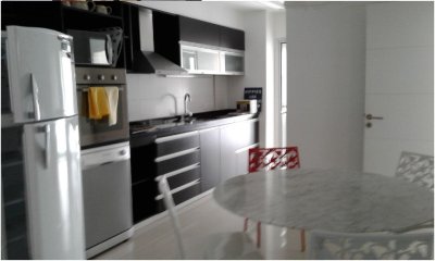 Apartamento de 3 dormitorios en venta en Punta del Este