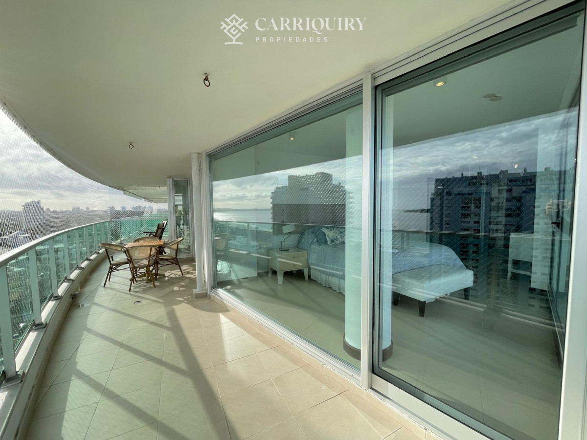 Apartamento ID.9171 - OPORTUNIDAD Apartamento en venta 3 suites playa mansa torre de categoria Punta del Este
