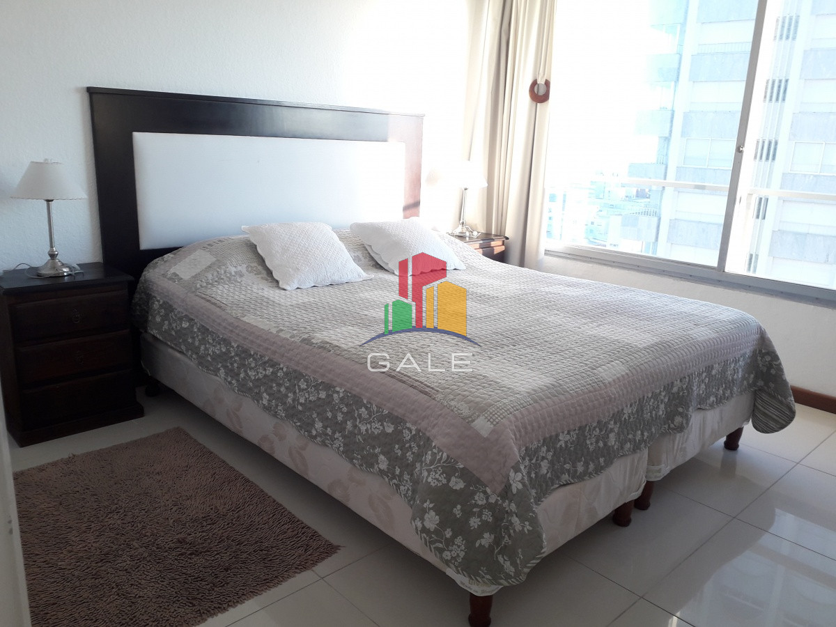 Apartamento ID.1266 - edificio a metros de playa brava 