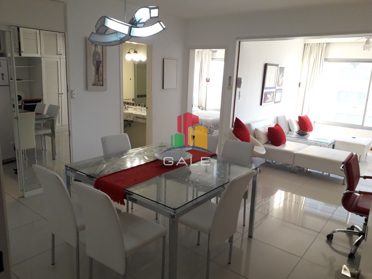 Apartamento ID.1266 - edificio a metros de playa brava 