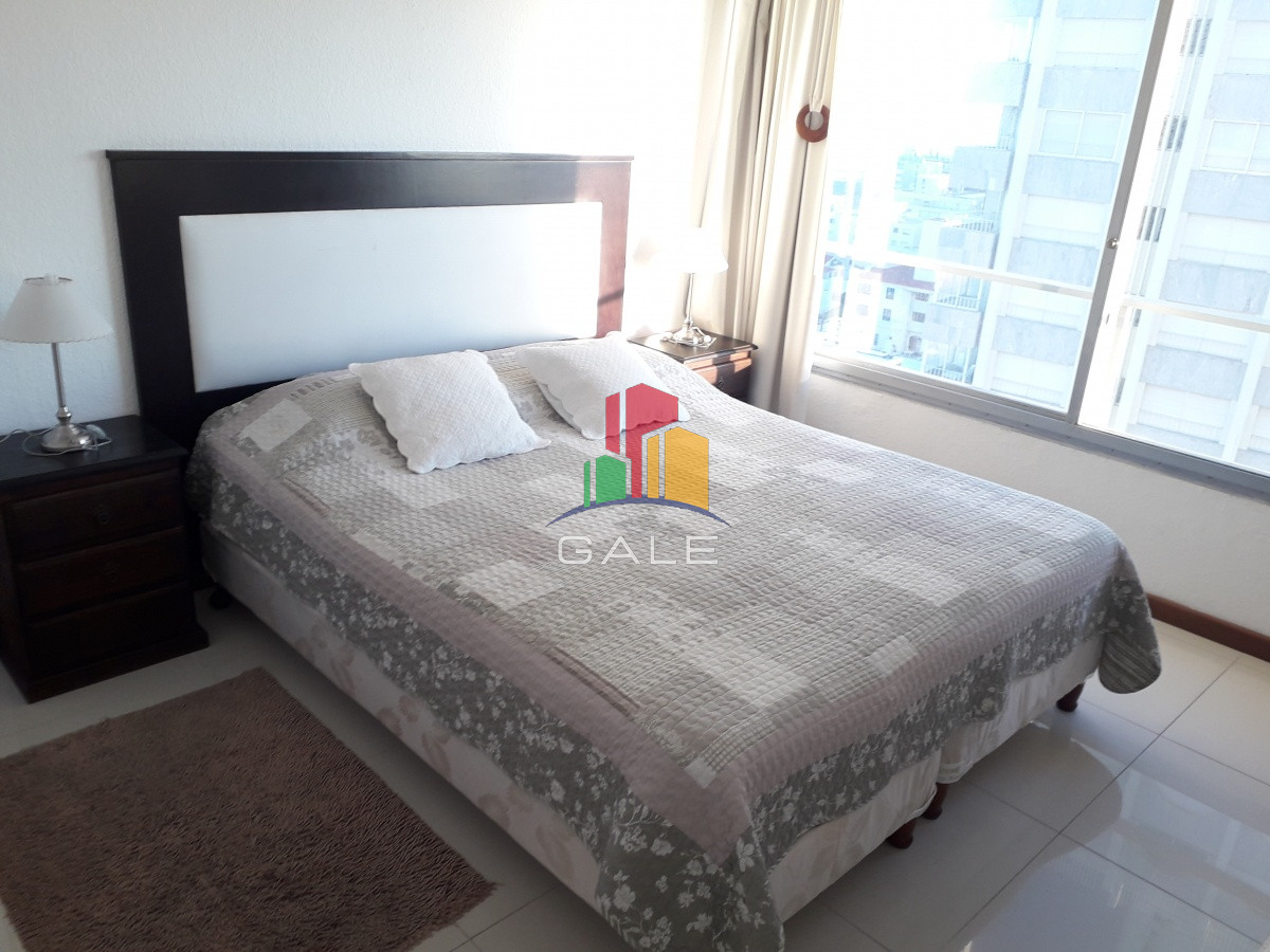 Apartamento ID.1266 - edificio a metros de playa brava 