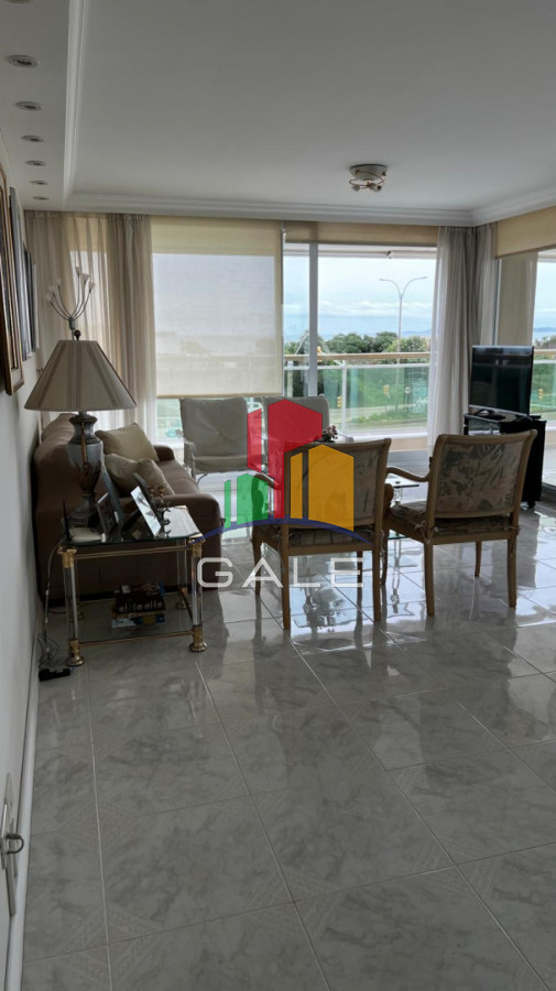 Apartamento ID.4940 - Apartamento en Punta del Este 