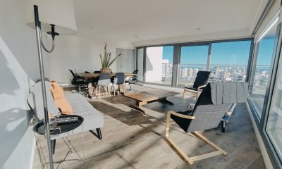 VENTA DE HERMOSO PENTHOUSE DE 2 DORMITORIOS CON BAÑOS EN SUITE, HERMOSA VISTA MANSA Y BRAVA..