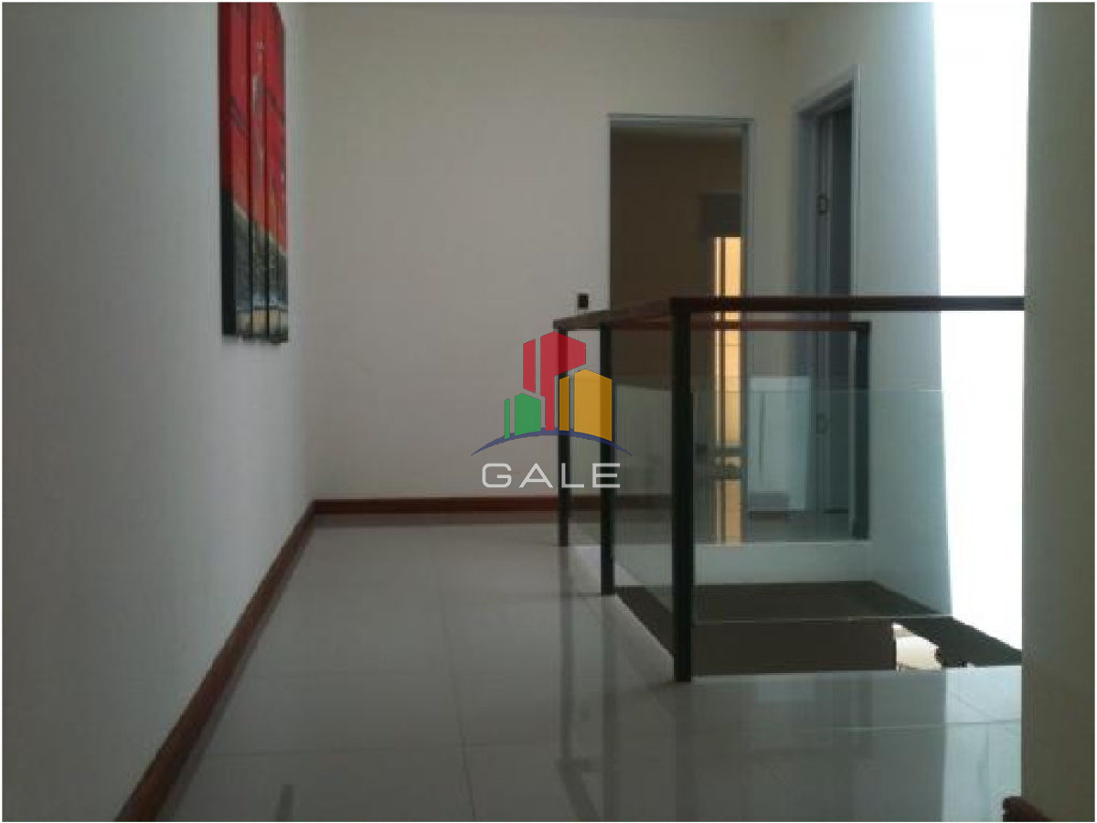 Casa ID.874 - casa en impecable estado zona de punta ballena