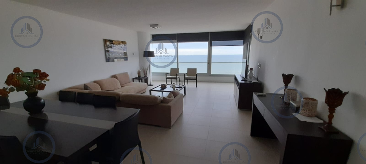 Moderno Apartamento de 2 Dormitorios más Dependencia en Torre Le Parc, Playa Brava — fotografía 4