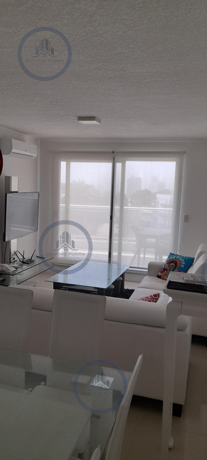 Apartamento ID.2364 - Apartamento de 2 Dormitorios en Punta del Este, Alquiler de Verano