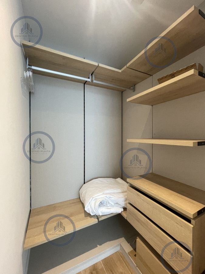 Apartamento ID.3057 - Apartamento de amplio metraje en venta en torre Trump, Playa Brava 