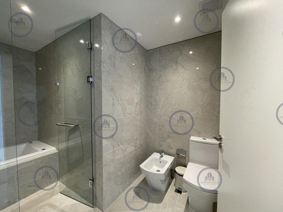 Apartamento ID.3057 - Apartamento de amplio metraje en venta en torre Trump, Playa Brava 