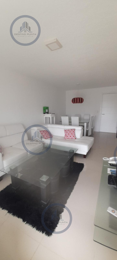 Apartamento ID.2364 - Apartamento de 2 Dormitorios en Punta del Este, Alquiler de Verano