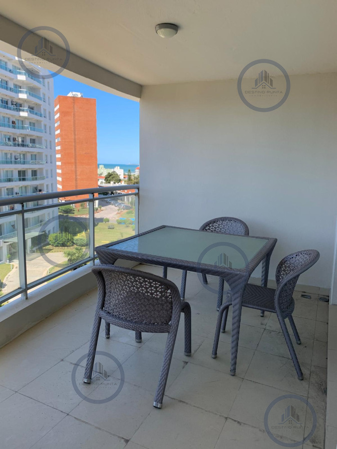 Apartamento ID.2364 - Apartamento de 2 Dormitorios en Punta del Este, Alquiler de Verano