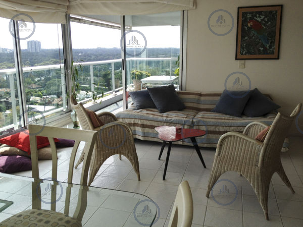 Apartamento ID.3314 - Apartamento en segunda linea de playa mansa 2 dormitorios y 2 baños