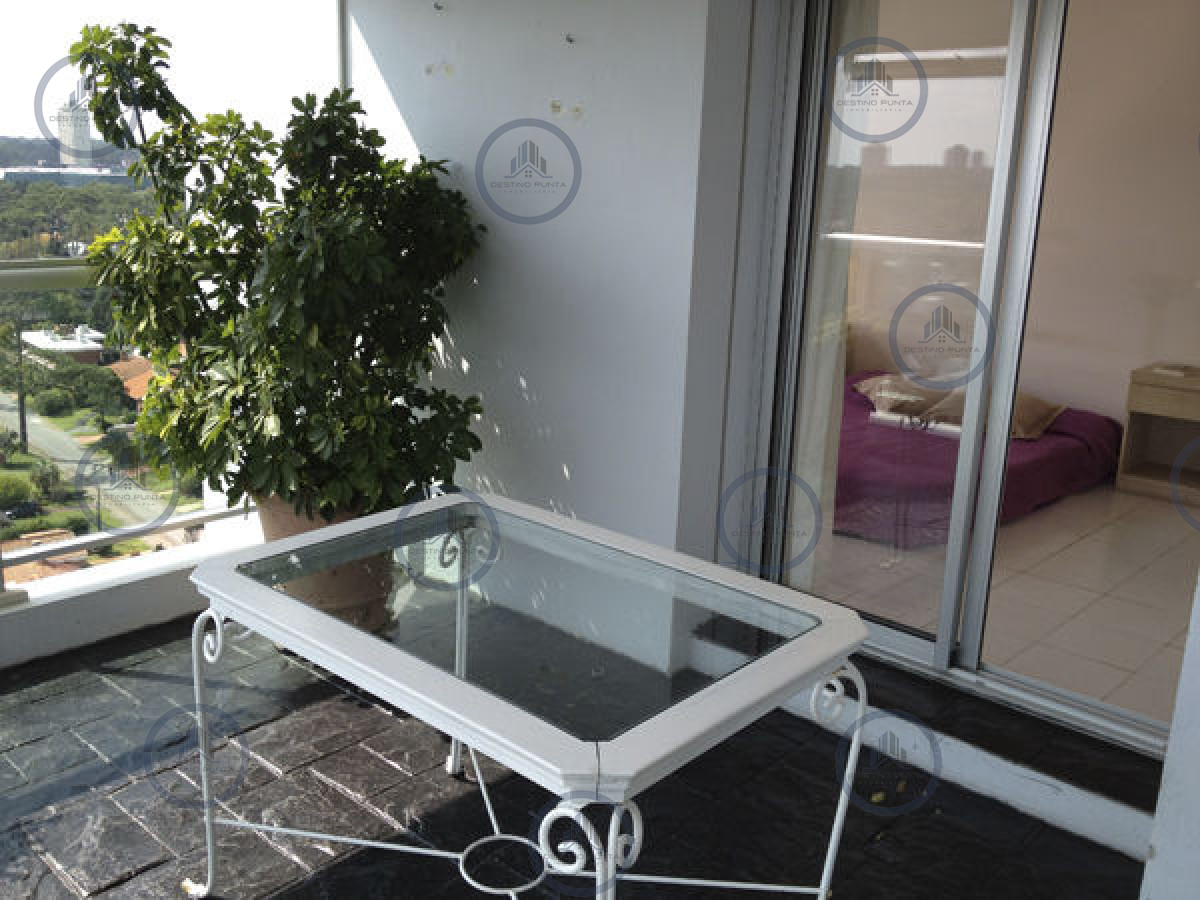 Apartamento ID.3314 - Apartamento en segunda linea de playa mansa 2 dormitorios y 2 baños