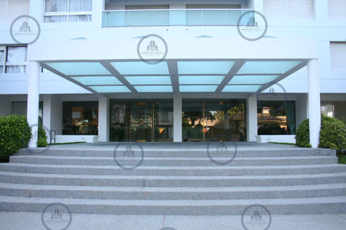 Apartamento ID.3314 - Apartamento en segunda linea de playa mansa 2 dormitorios y 2 baños