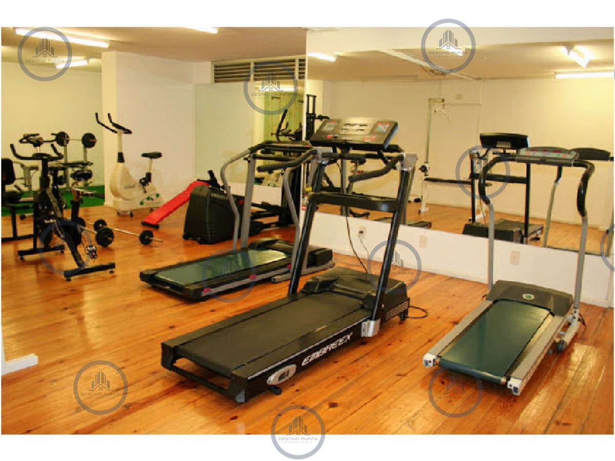 Apartamento ID.3314 - Apartamento en segunda linea de playa mansa 2 dormitorios y 2 baños