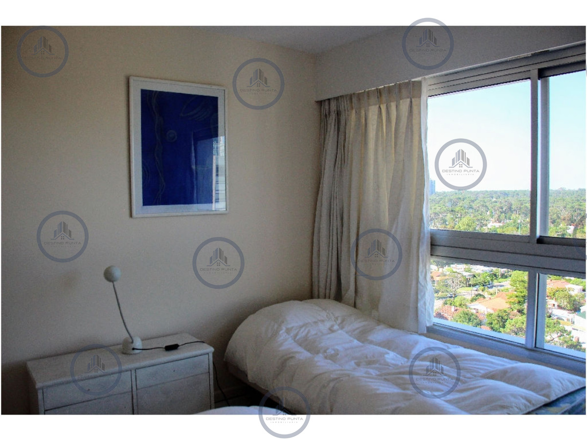 Apartamento ID.3314 - Apartamento en segunda linea de playa mansa 2 dormitorios y 2 baños