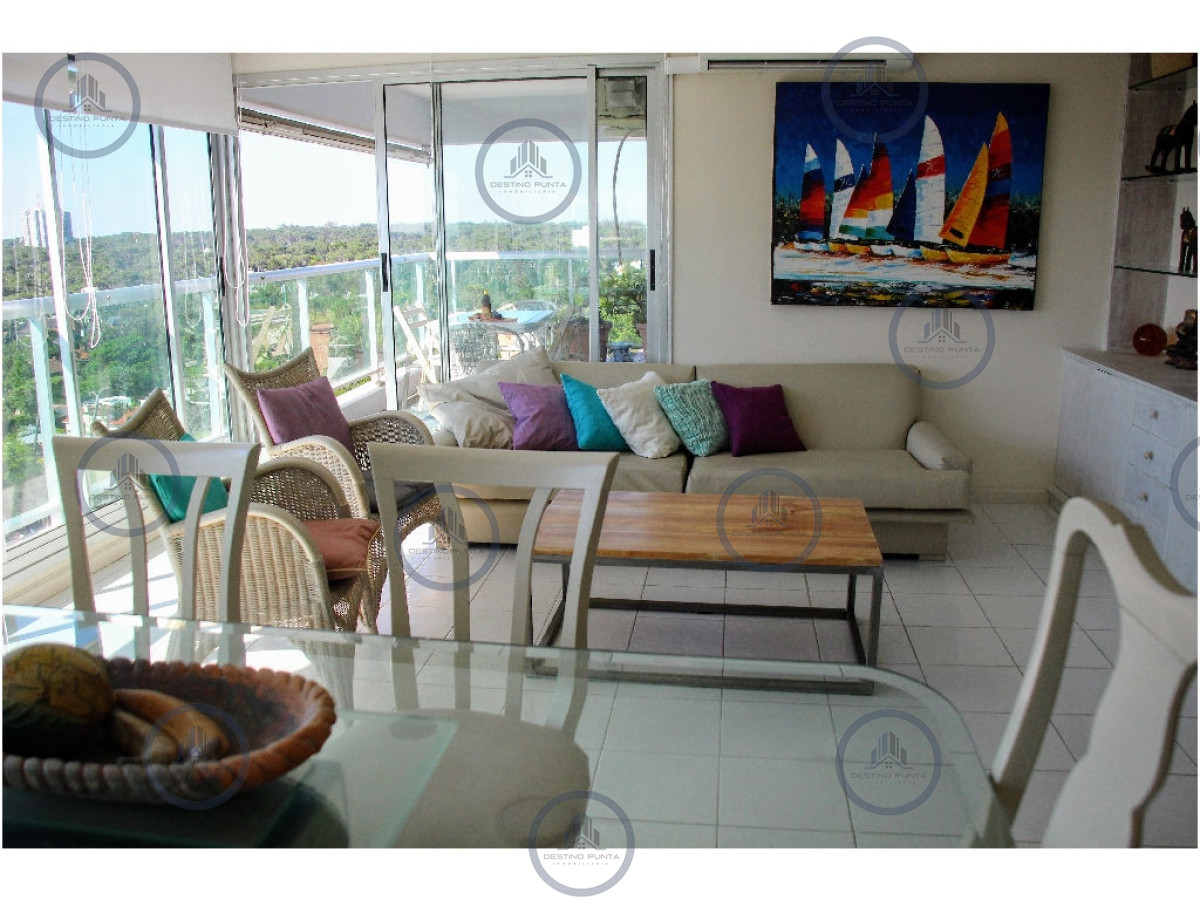 Apartamento ID.3314 - Apartamento en segunda linea de playa mansa 2 dormitorios y 2 baños