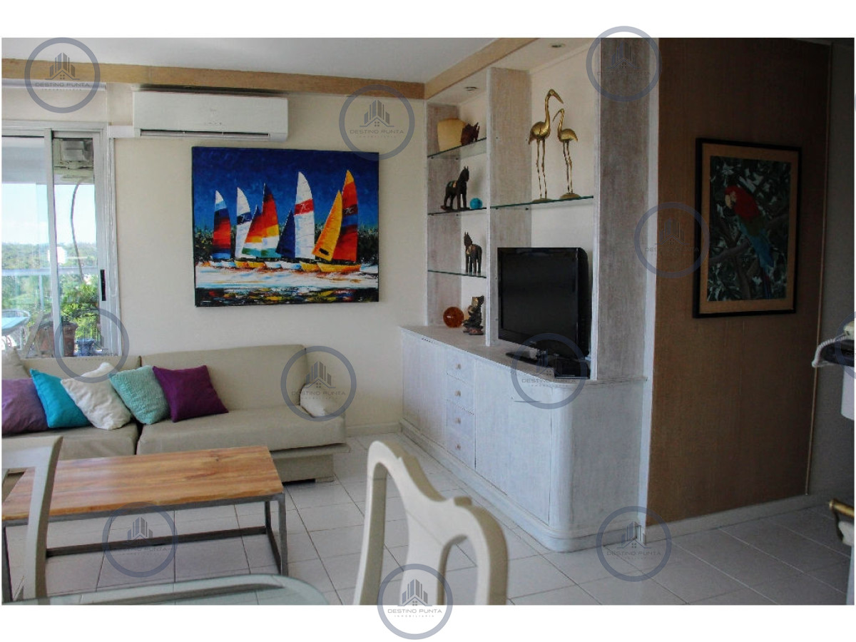 Apartamento ID.3314 - Apartamento en segunda linea de playa mansa 2 dormitorios y 2 baños