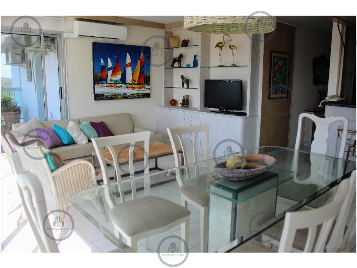 Apartamento ID.3314 - Apartamento en segunda linea de playa mansa 2 dormitorios y 2 baños