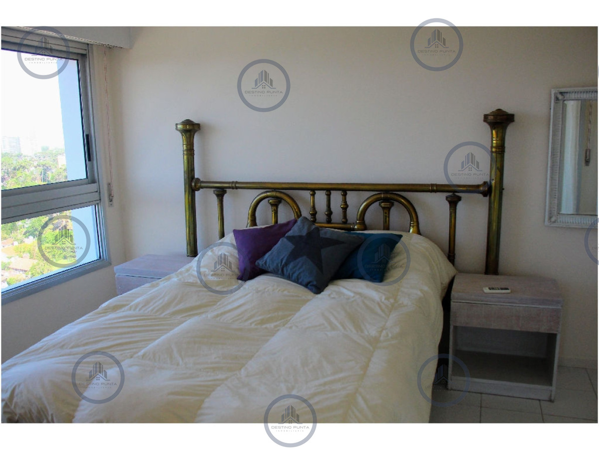 Apartamento ID.3314 - Apartamento en segunda linea de playa mansa 2 dormitorios y 2 baños