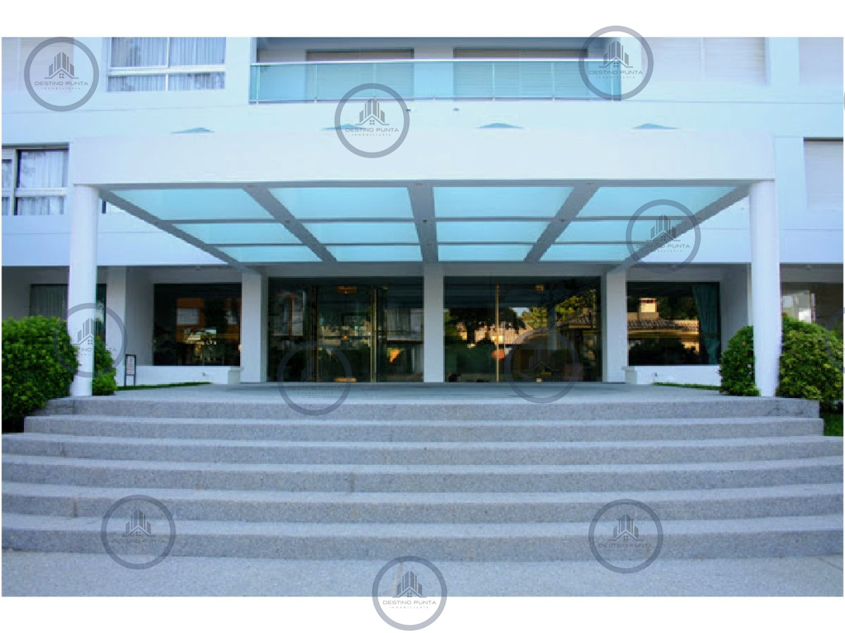 Apartamento ID.3314 - Apartamento en segunda linea de playa mansa 2 dormitorios y 2 baños
