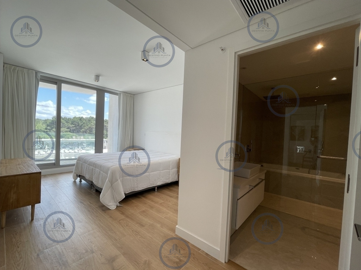 Apartamento ID.3057 - Apartamento de amplio metraje en venta en torre Trump, Playa Brava 