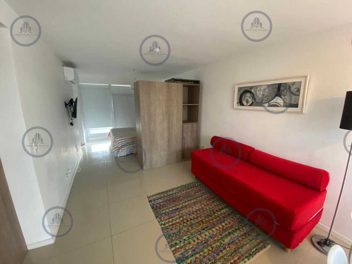 Moderno Monoambiente en Punta del Este, zona Puerto, en Venta — fotografía 1