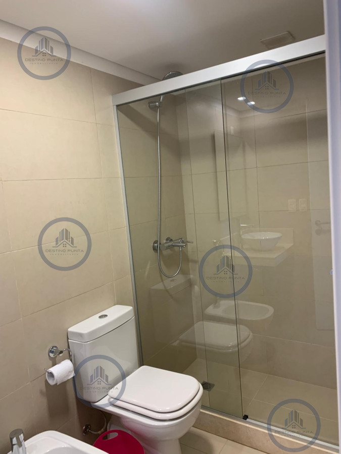 Apartamento ID.2364 - Apartamento de 2 Dormitorios en Punta del Este, Alquiler de Verano