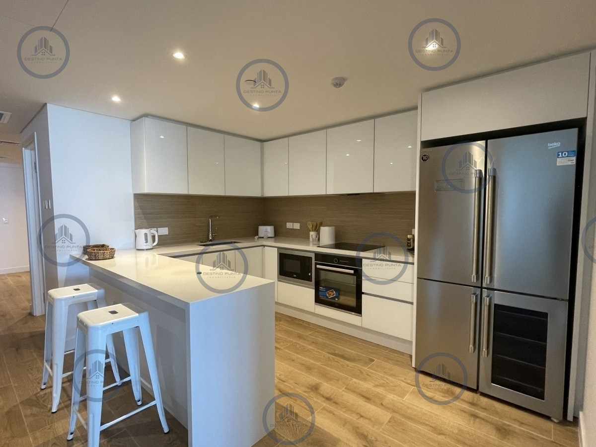 Apartamento ID.3260 - Apartamento en torre Trump, 1 Dormitorio y Medio, Alquiler Anual. Primera Línea Playa Brava