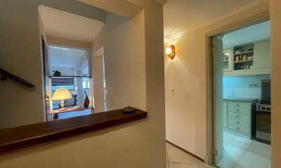 Apartamento 2 dormitorios con 2 terrazas y cochera en Punta del Este