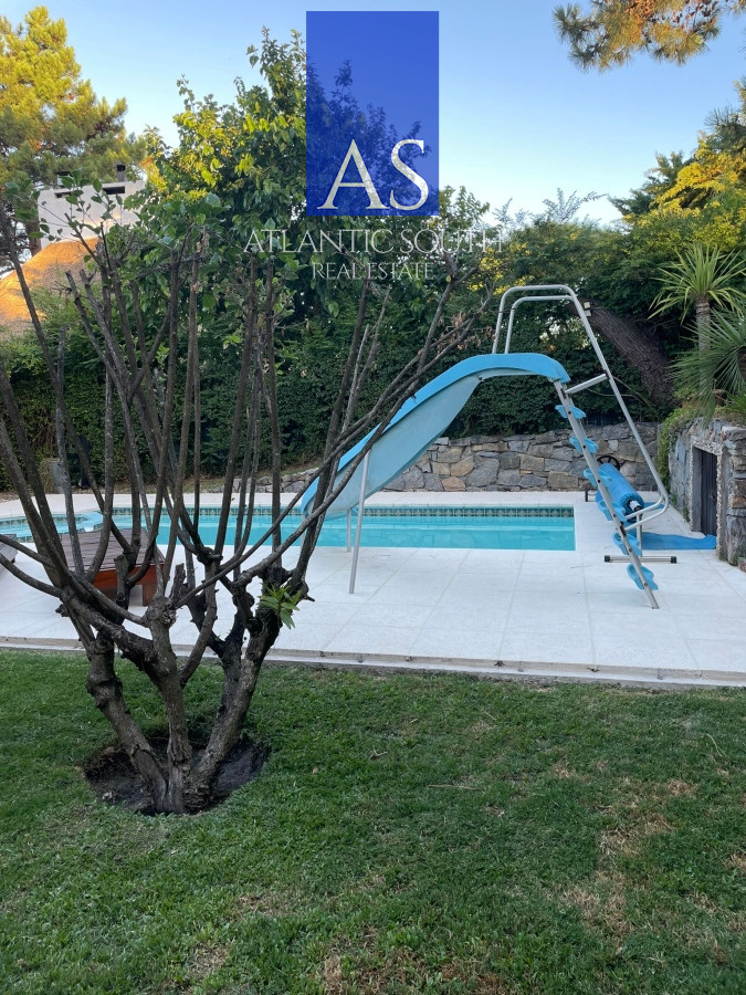 Casa ID.3434 - Casa 4 dormitorios en Pinares 