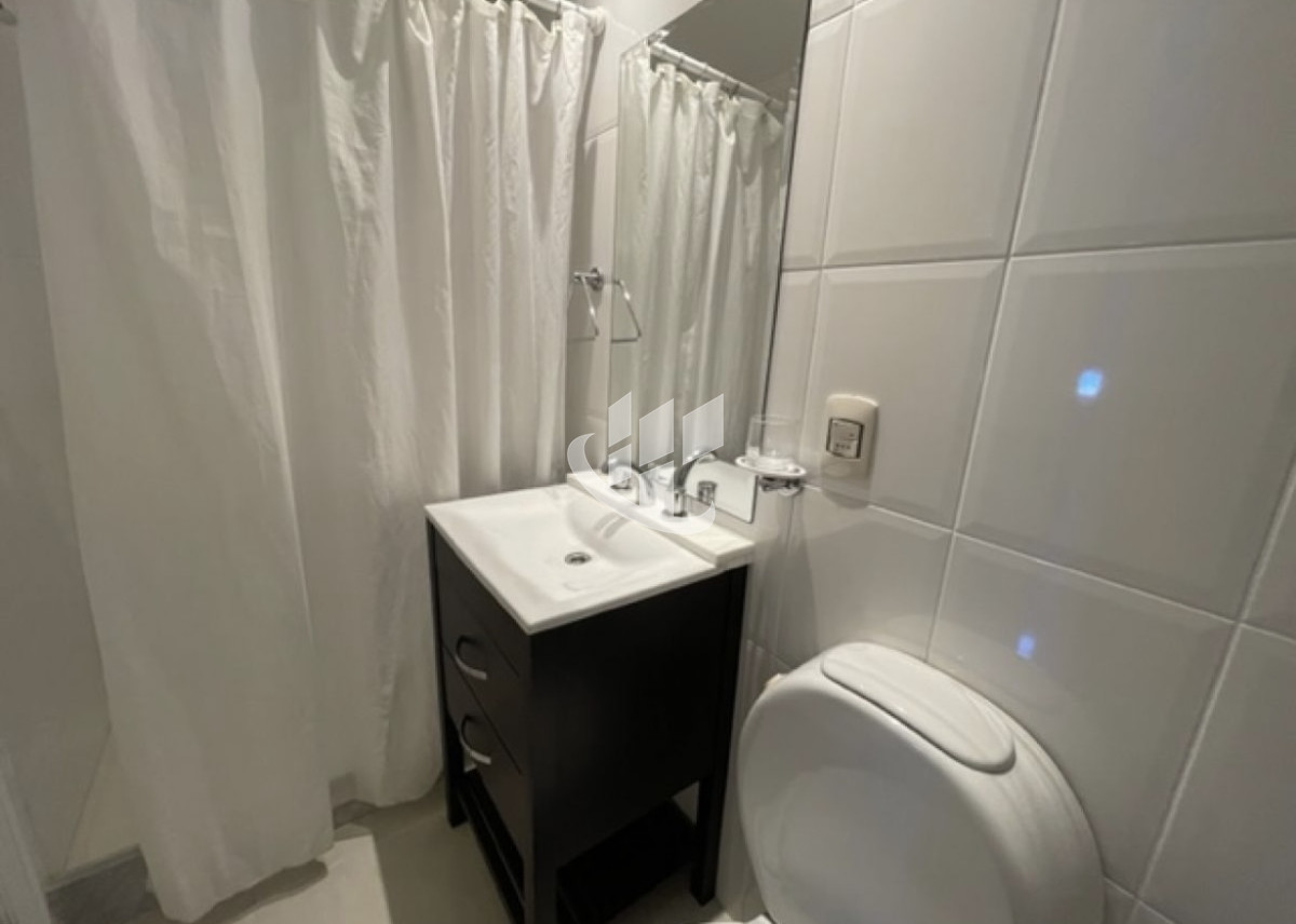 Apartamento ID.860 - Venta, departamento, 3 dormitorios y dependencia, primera línea, Mansa, Punta del Este