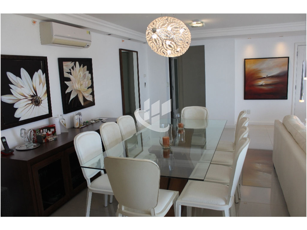 Apartamento ID.406 - Venta apartamento, 3 dormitorios y dependencia, piso alto, Mansa, Punta del Este