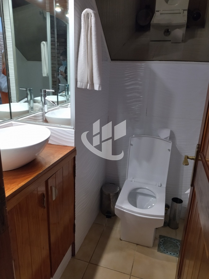 Casa ID.1250 - VENTA DE HERMOSA CASA 5 DORMITORIOS EN SUITE, A METROS DEL MAR.