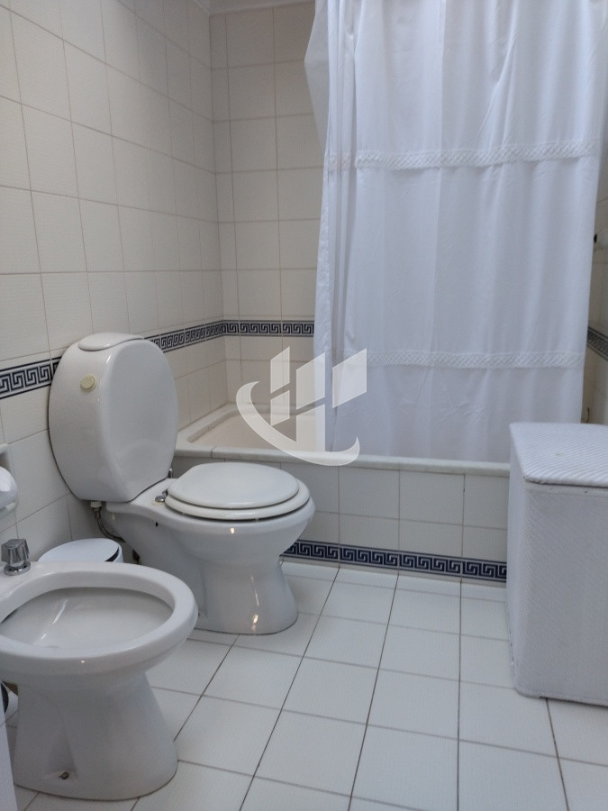 Casa ID.1250 - VENTA DE HERMOSA CASA 5 DORMITORIOS EN SUITE, A METROS DEL MAR.