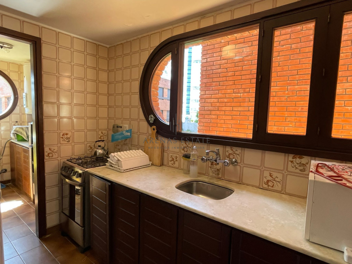 Apartamento ID.2380 - Apartamento en Punta del Este en alquiler anual 