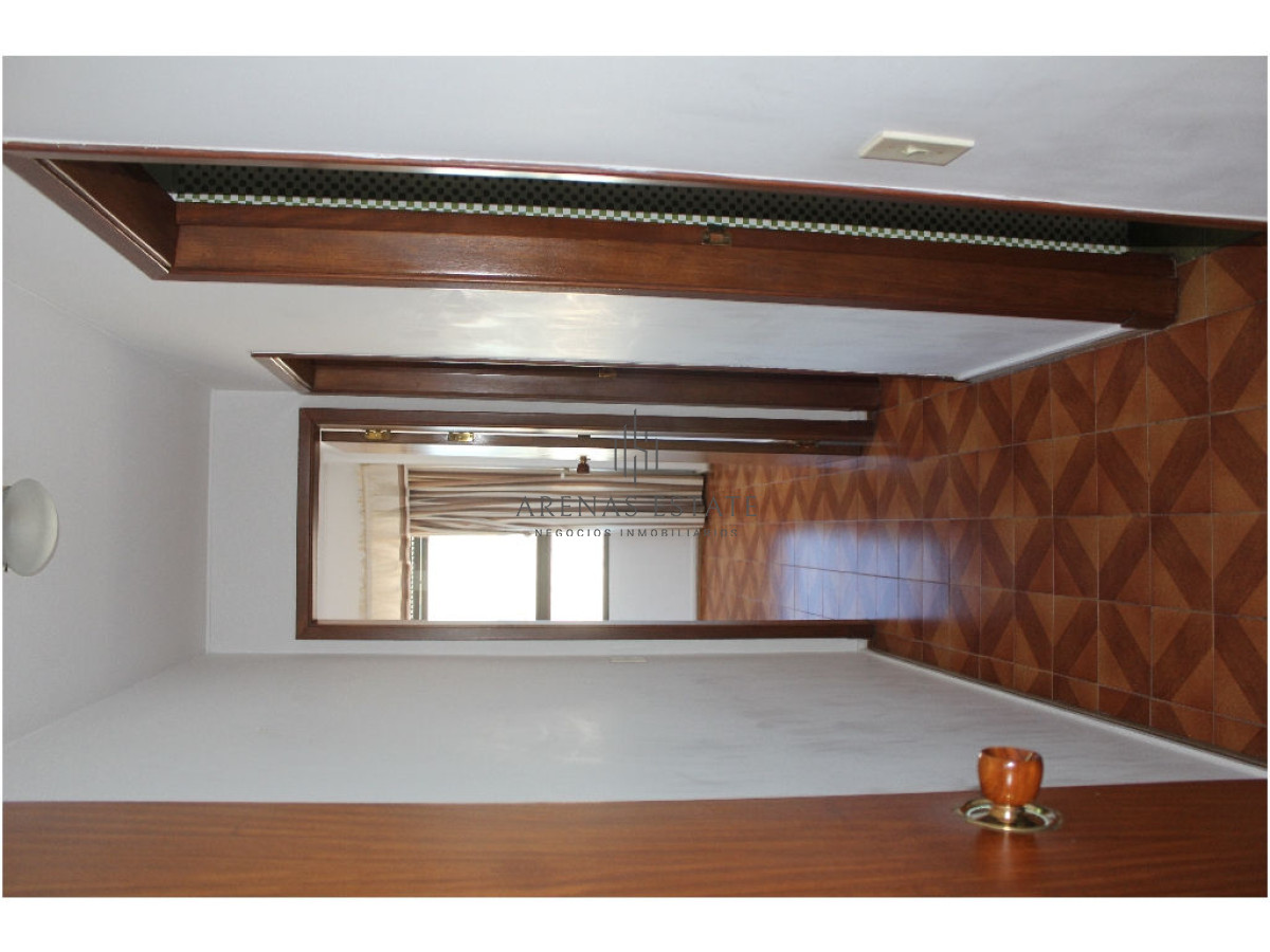 Apartamento ID.2780 -  Peninsula. 3 dormitorios, 1 en suite y dependencia