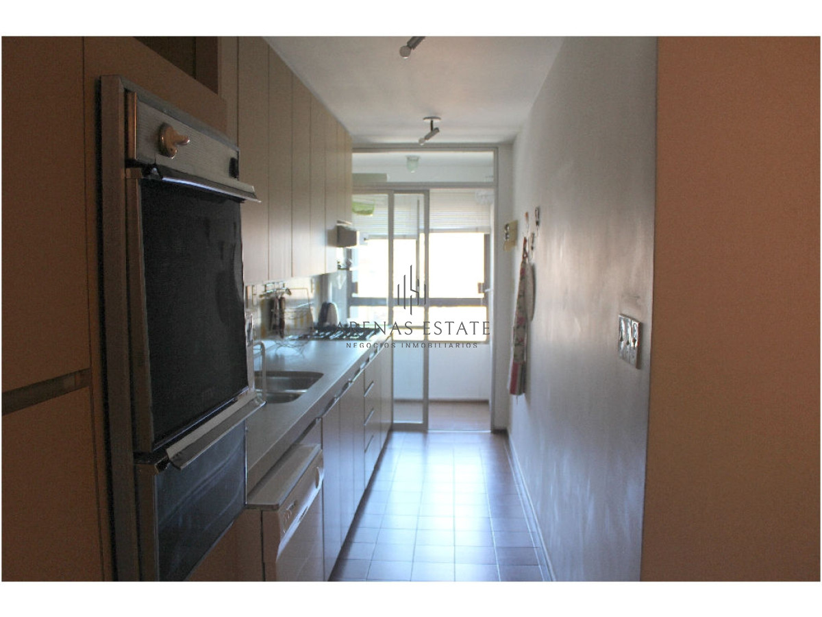 Apartamento ID.2780 -  Peninsula. 3 dormitorios, 1 en suite y dependencia
