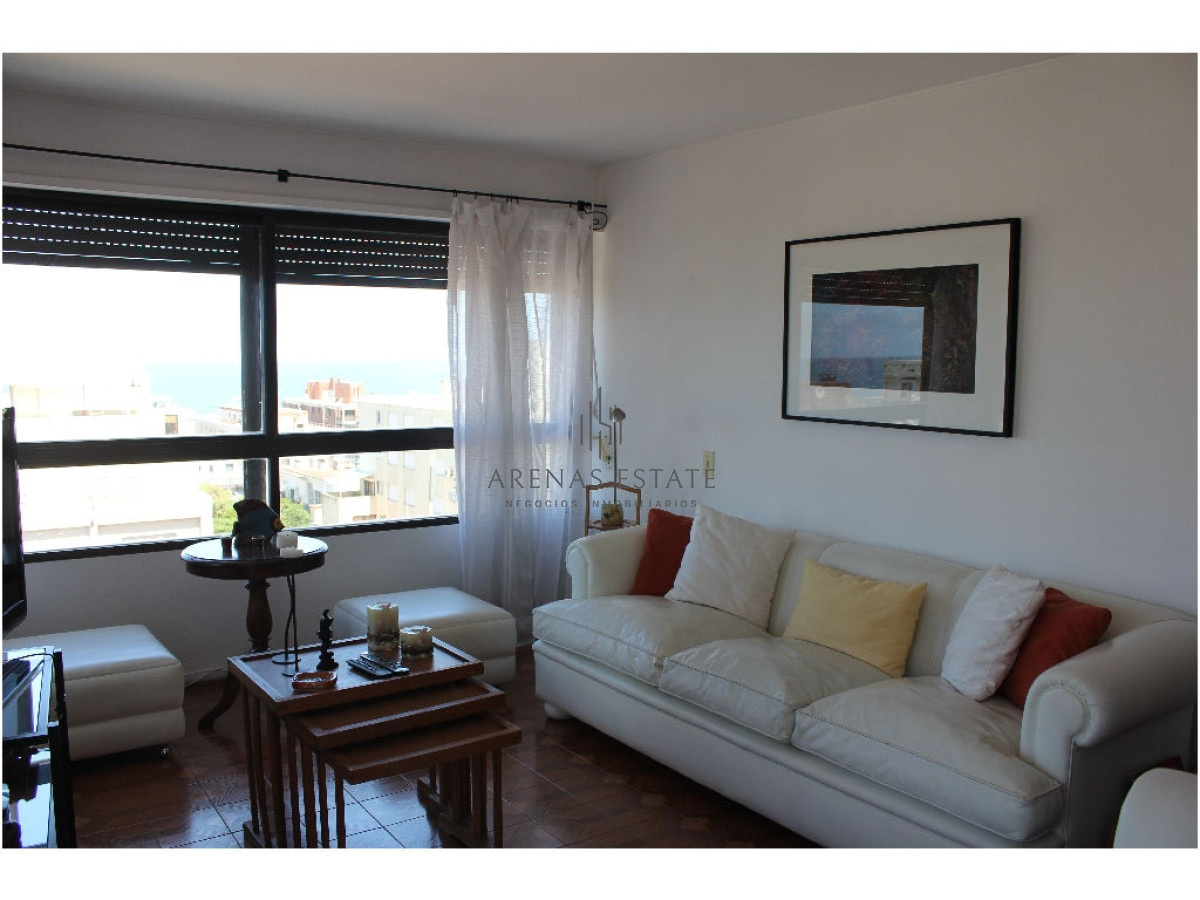 Apartamento ID.2780 -  Peninsula. 3 dormitorios, 1 en suite y dependencia