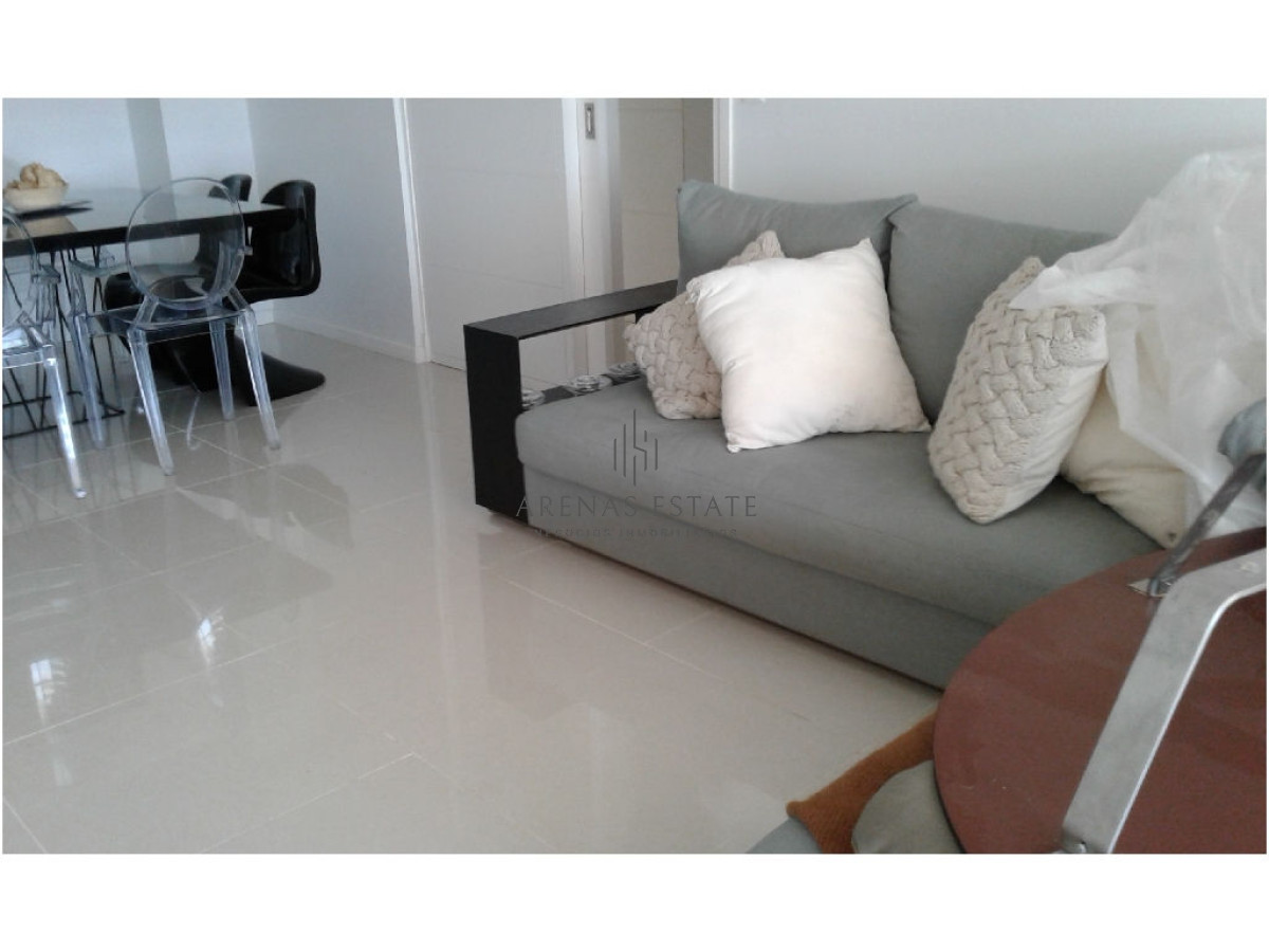 Apartamento ID.2520 - Apartamento de  3 dormitorios en venta en Punta del Este 