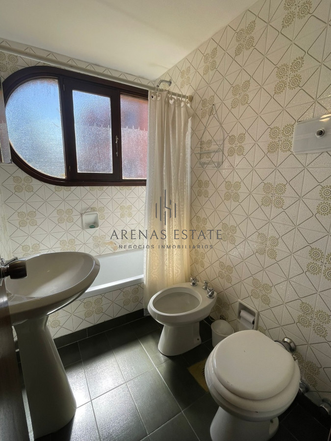 Apartamento ID.2380 - Apartamento en Punta del Este en alquiler anual 