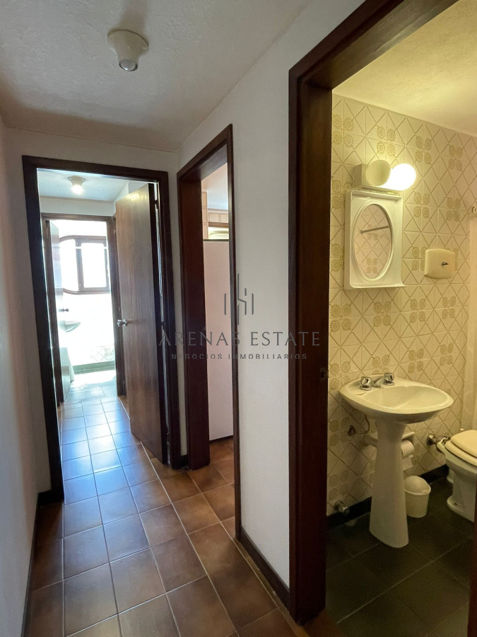 Apartamento ID.2380 - Apartamento en Punta del Este en alquiler anual 