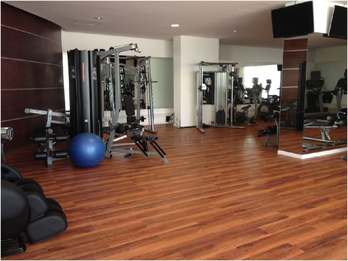 Apartamento ID.2520 - Apartamento de  3 dormitorios en venta en Punta del Este 