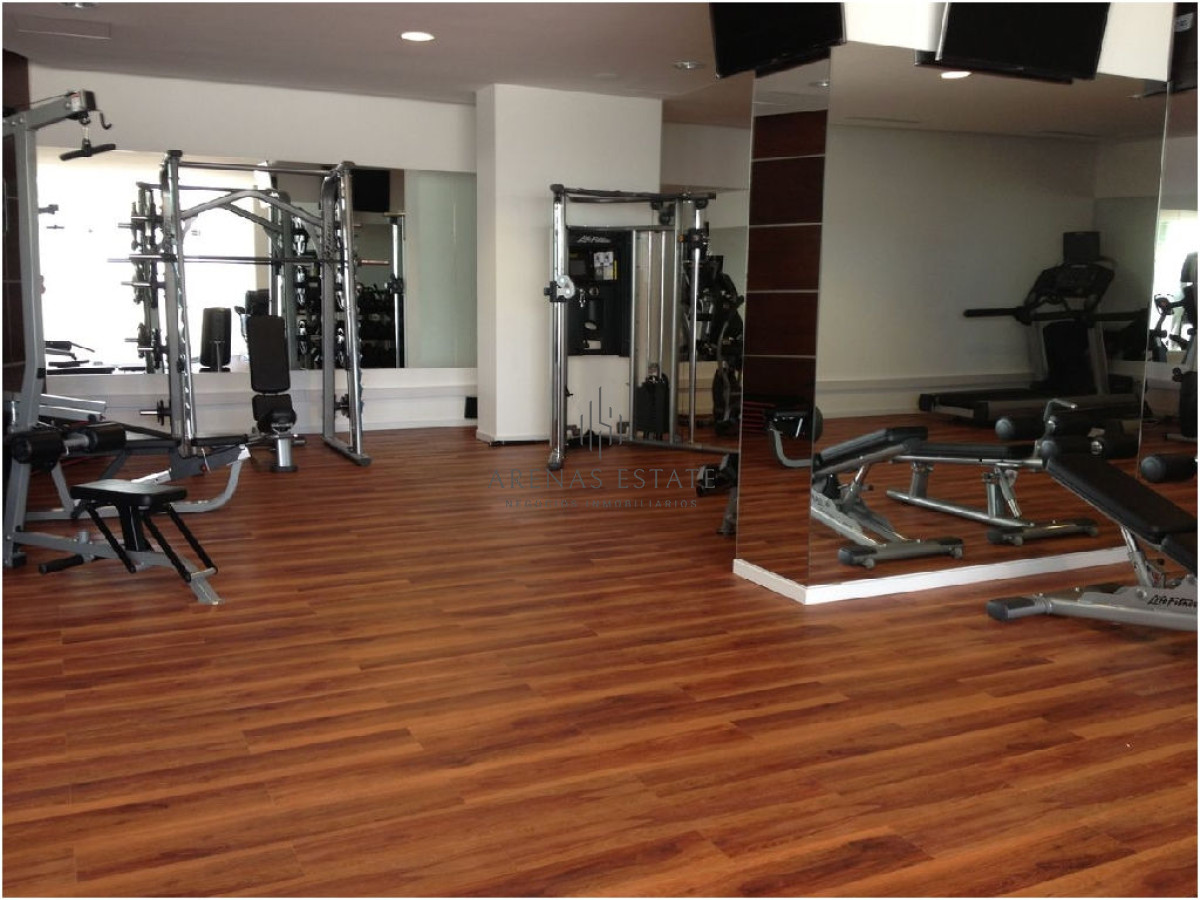 Apartamento ID.2520 - Apartamento de  3 dormitorios en venta en Punta del Este 