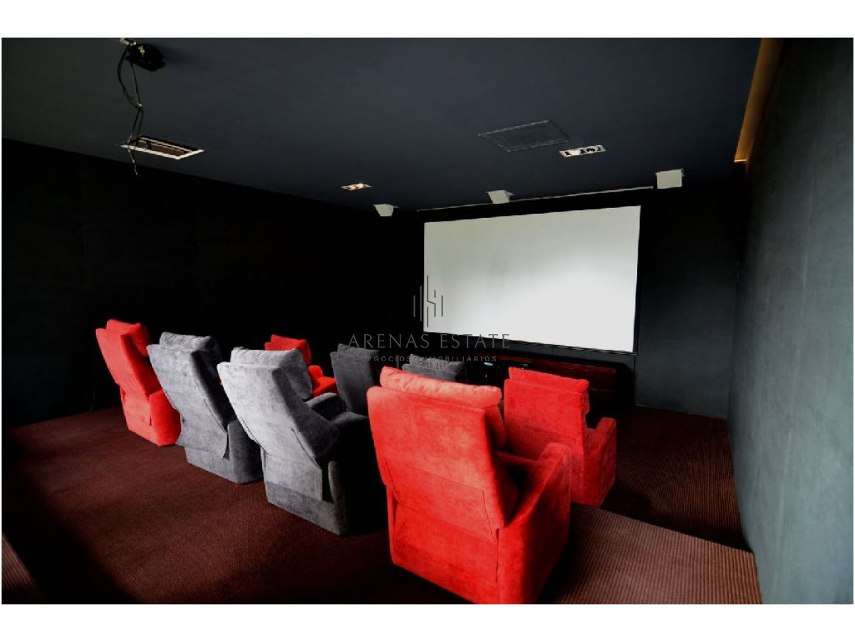 Apartamento ID.2520 - Apartamento de  3 dormitorios en venta en Punta del Este 