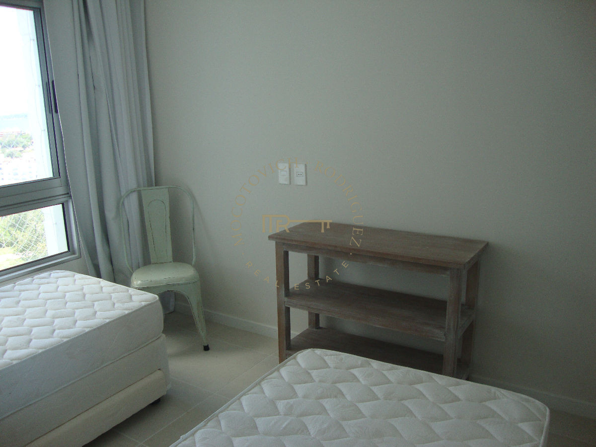 Apartamento ID.2661 - APARTAMENTO EN TORRE CON TODOS LOS SERVICIOS. A METROS DE PLAYA BRAVA.