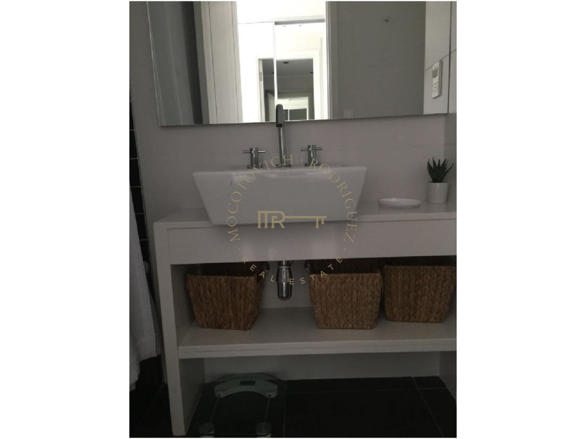 Apartamento ID.2661 - APARTAMENTO EN TORRE CON TODOS LOS SERVICIOS. A METROS DE PLAYA BRAVA.